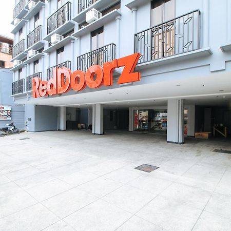Reddoorz Plus @ Jardin Suites Guadalupe Nuevo Mandaluyong Eksteriør billede