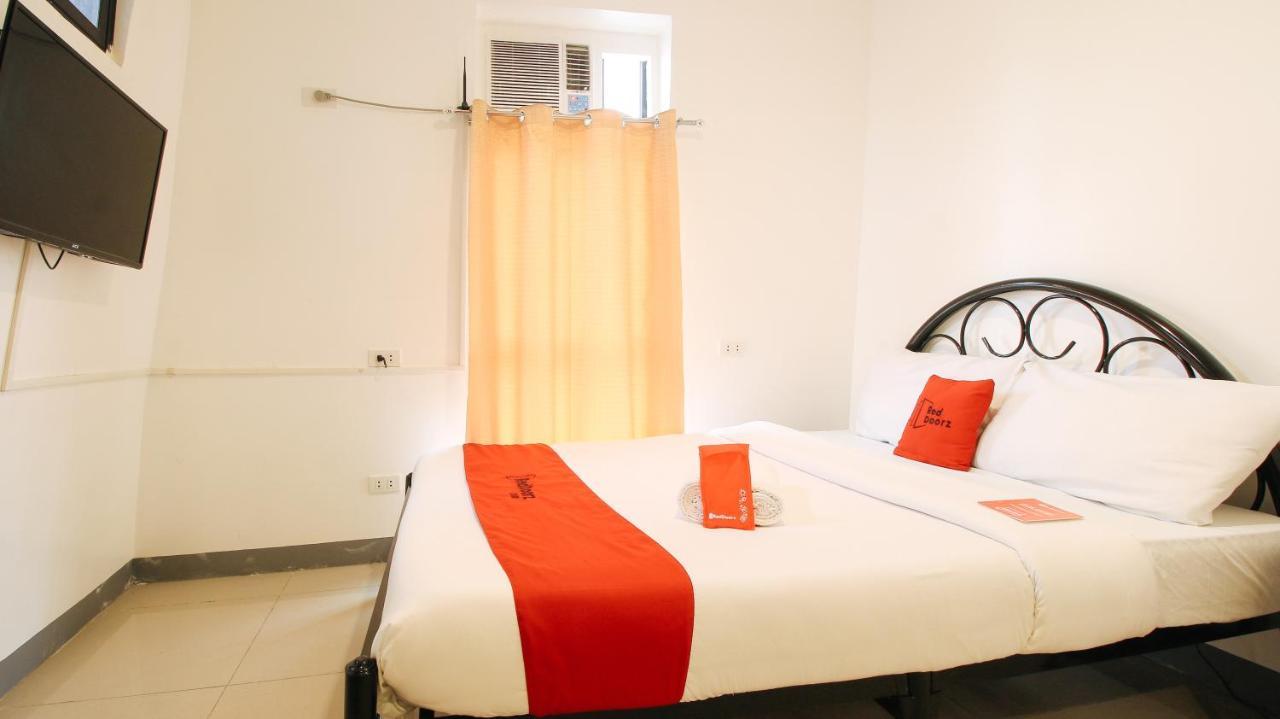 Reddoorz Plus @ Jardin Suites Guadalupe Nuevo Mandaluyong Eksteriør billede