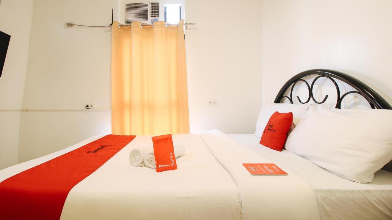Reddoorz Plus @ Jardin Suites Guadalupe Nuevo Mandaluyong Eksteriør billede