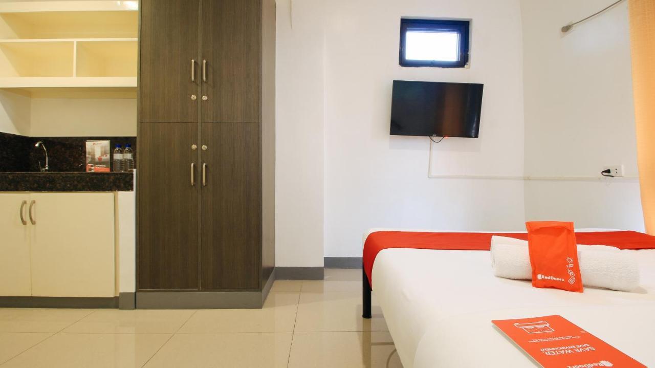 Reddoorz Plus @ Jardin Suites Guadalupe Nuevo Mandaluyong Eksteriør billede