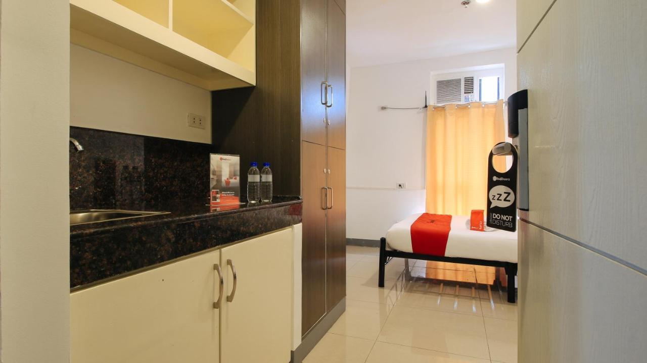 Reddoorz Plus @ Jardin Suites Guadalupe Nuevo Mandaluyong Eksteriør billede