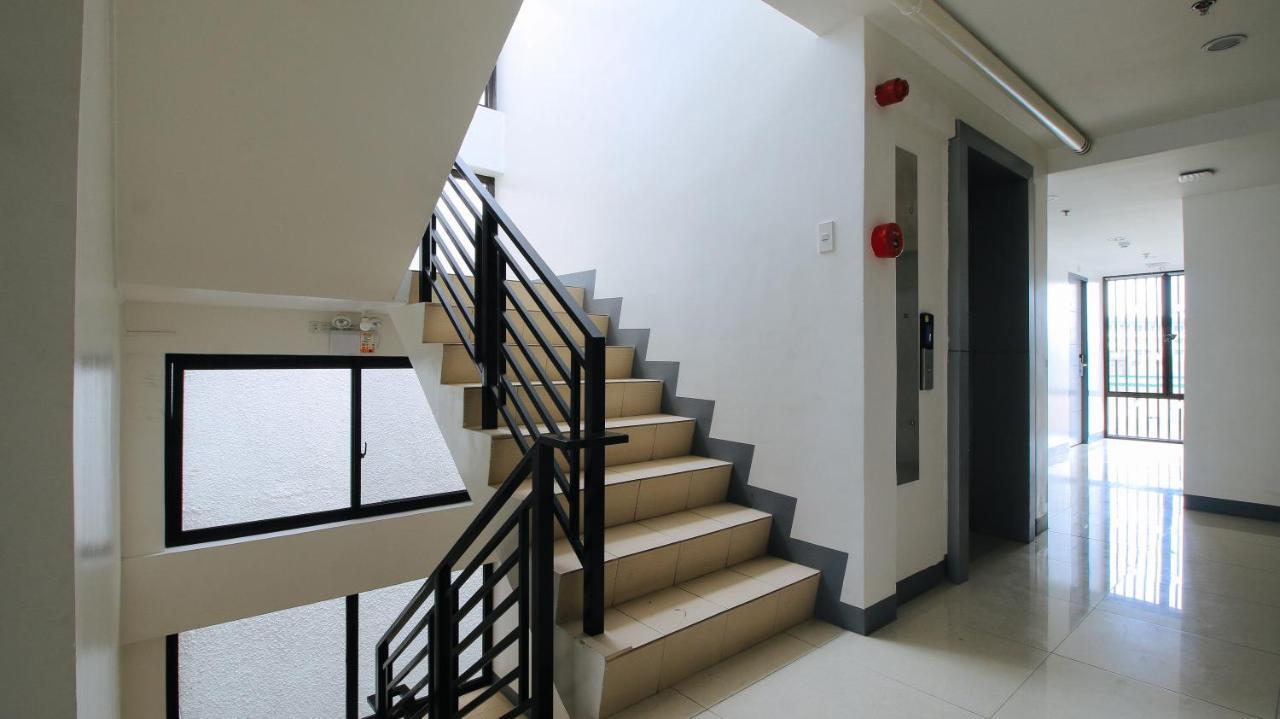 Reddoorz Plus @ Jardin Suites Guadalupe Nuevo Mandaluyong Eksteriør billede